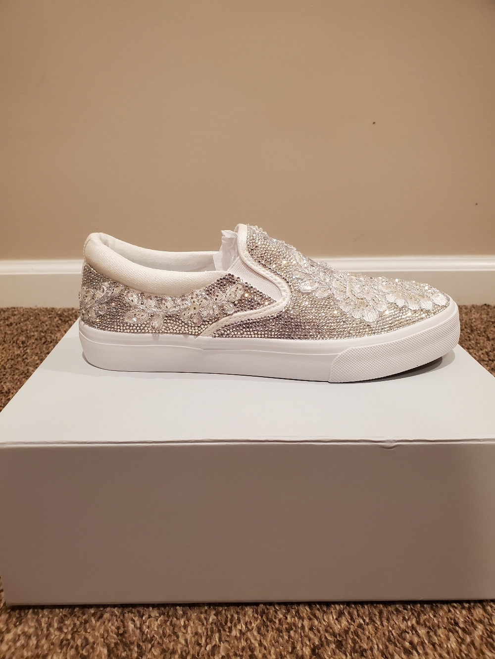 Hand-Embellished Lace Applique and Rhinestone Bridal Sneakers Size 6.5 - Picture 4 of 7